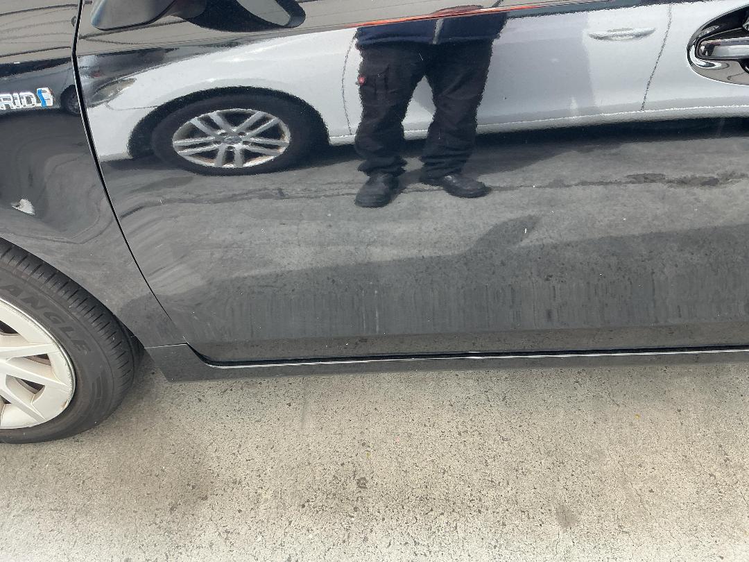 Photo '10' of Toyota Prius Alpha