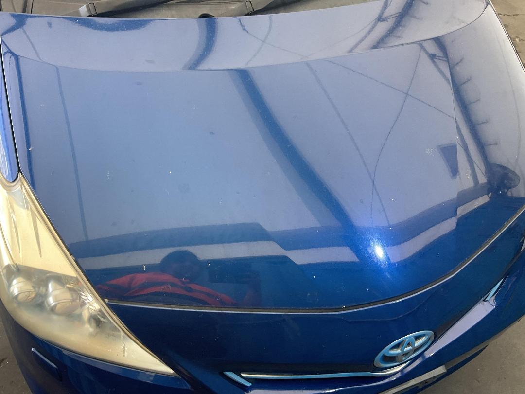 Photo '5' of Toyota Prius Alpha Photo '5' of Toyota Prius Alpha