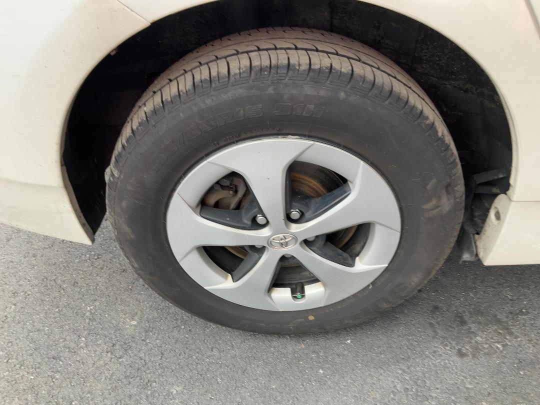 Photo '9' of Toyota Prius Photo '9' of Toyota Prius