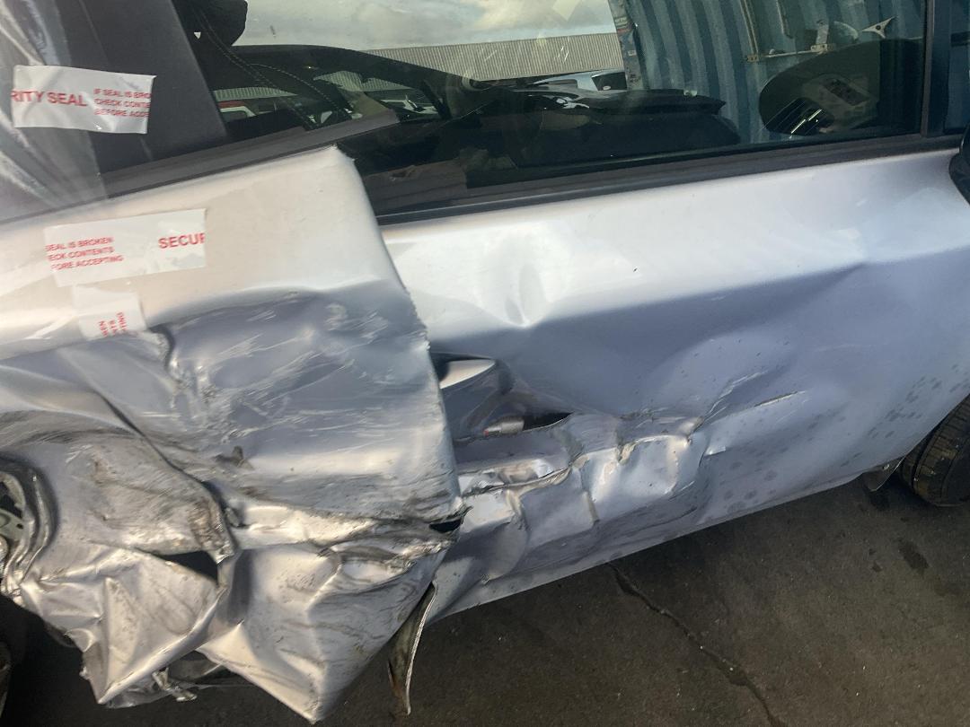 Photo '15' of Toyota Prius