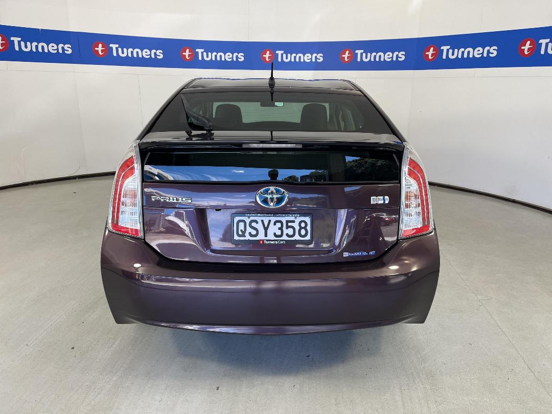 Photo '6' of Toyota Prius Photo '6' of Toyota Prius