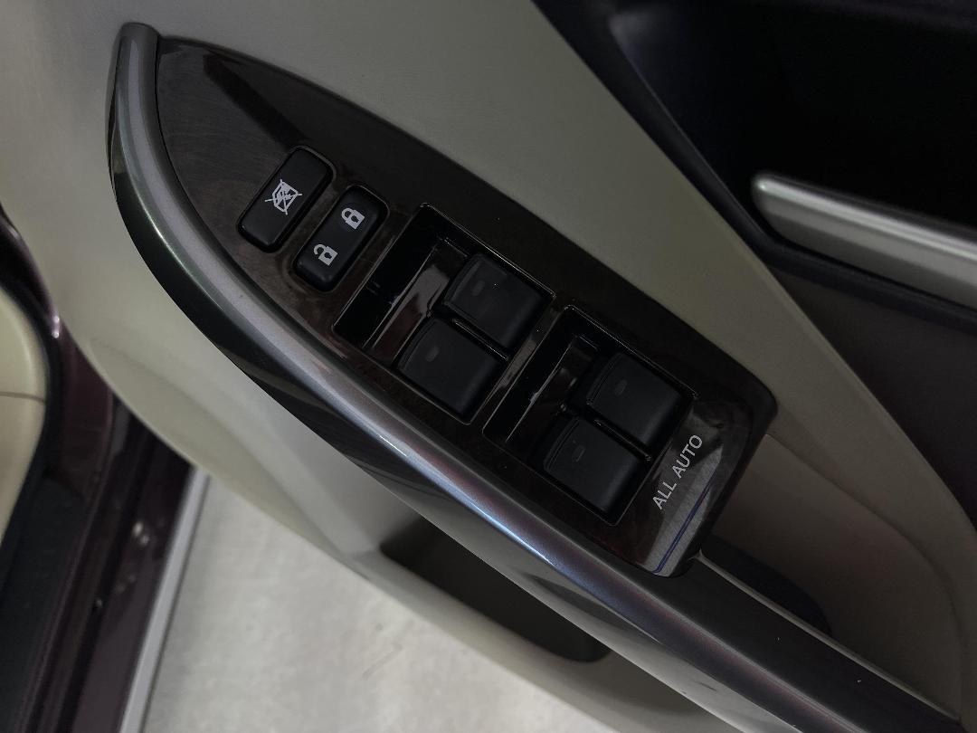 Photo '23' of Toyota Prius Photo '23' of Toyota Prius