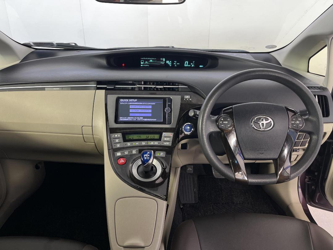 Photo '17' of Toyota Prius Photo '17' of Toyota Prius