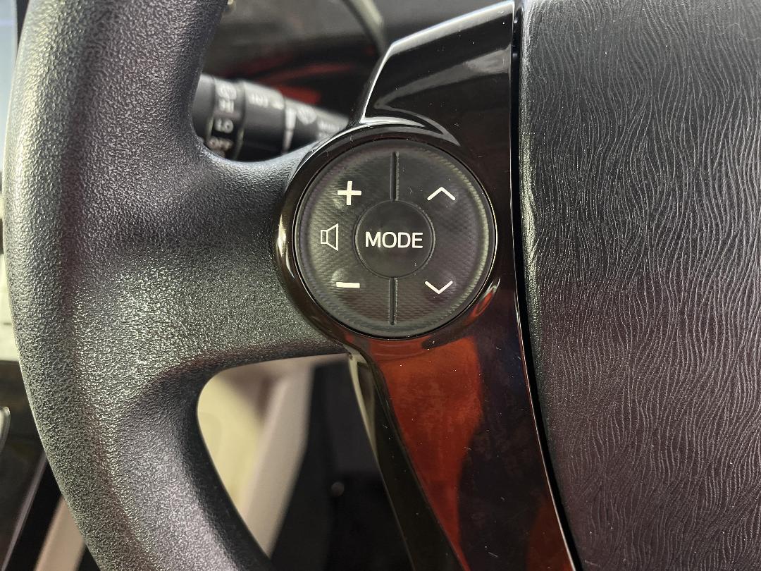 Photo '26' of Toyota Prius Photo '26' of Toyota Prius