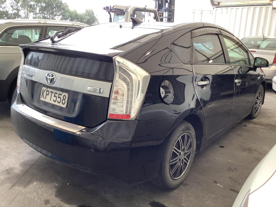 Photo '5' of Toyota Prius PHV Hybrid