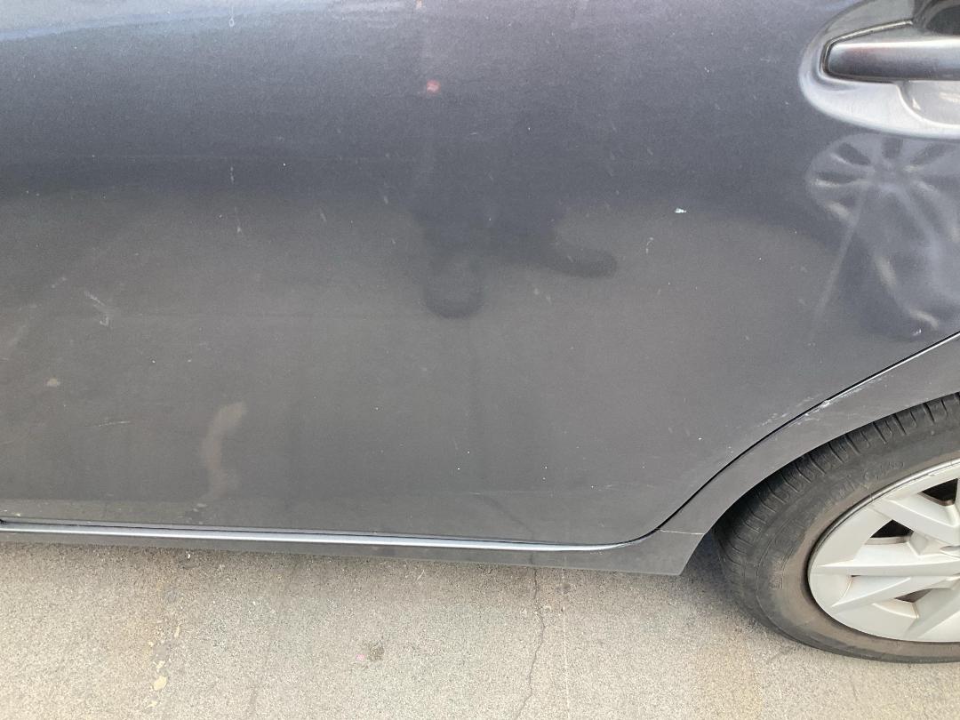 Photo '8' of Toyota Prius