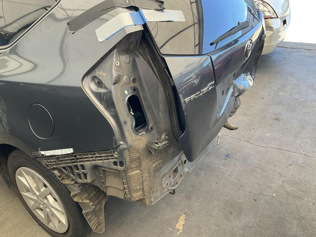 Photo '11' of Toyota Prius