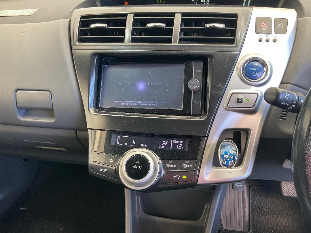 Photo '24' of Toyota Prius