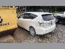 Thumbnail '4' of Toyota Prius Alpha