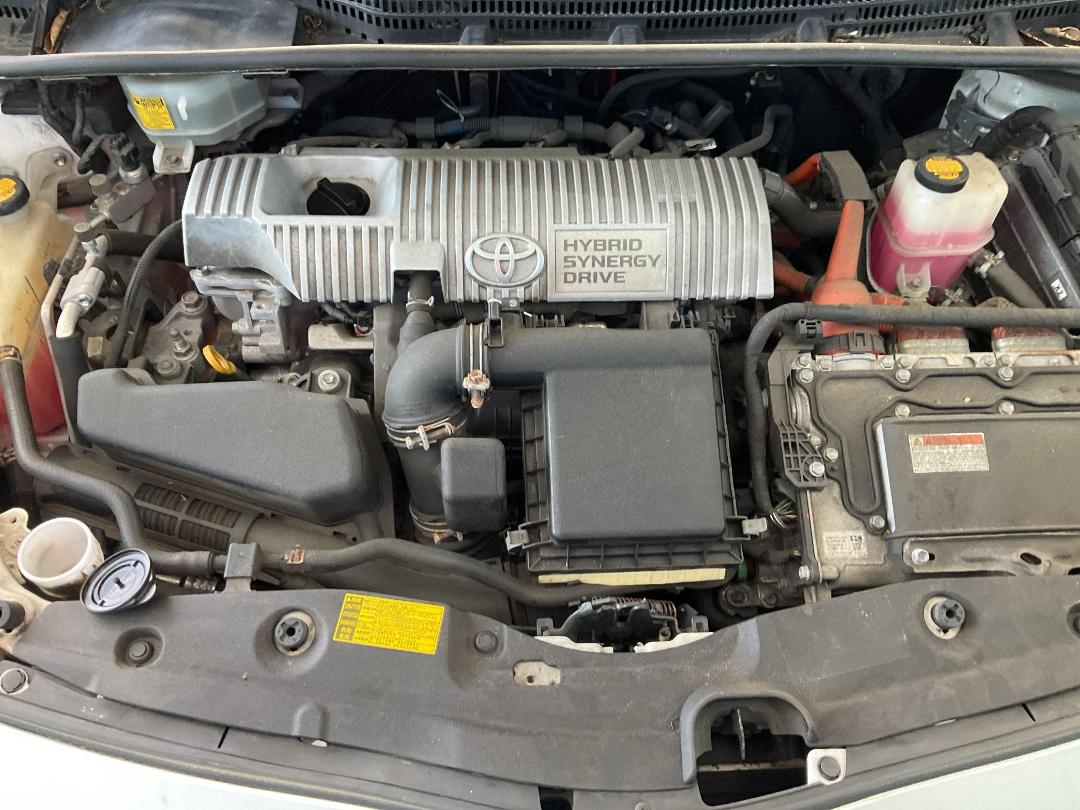 Photo '16' of Toyota Prius