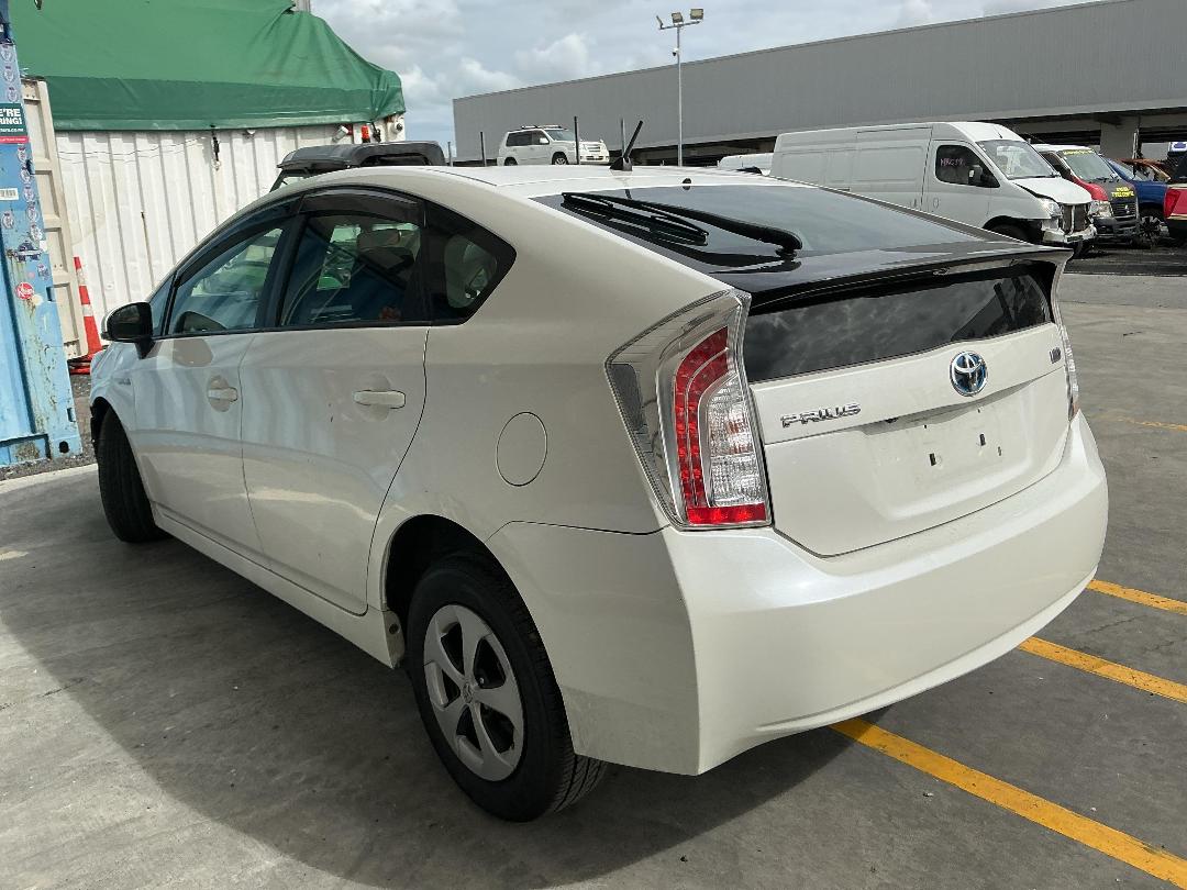 Photo '4' of Toyota Prius