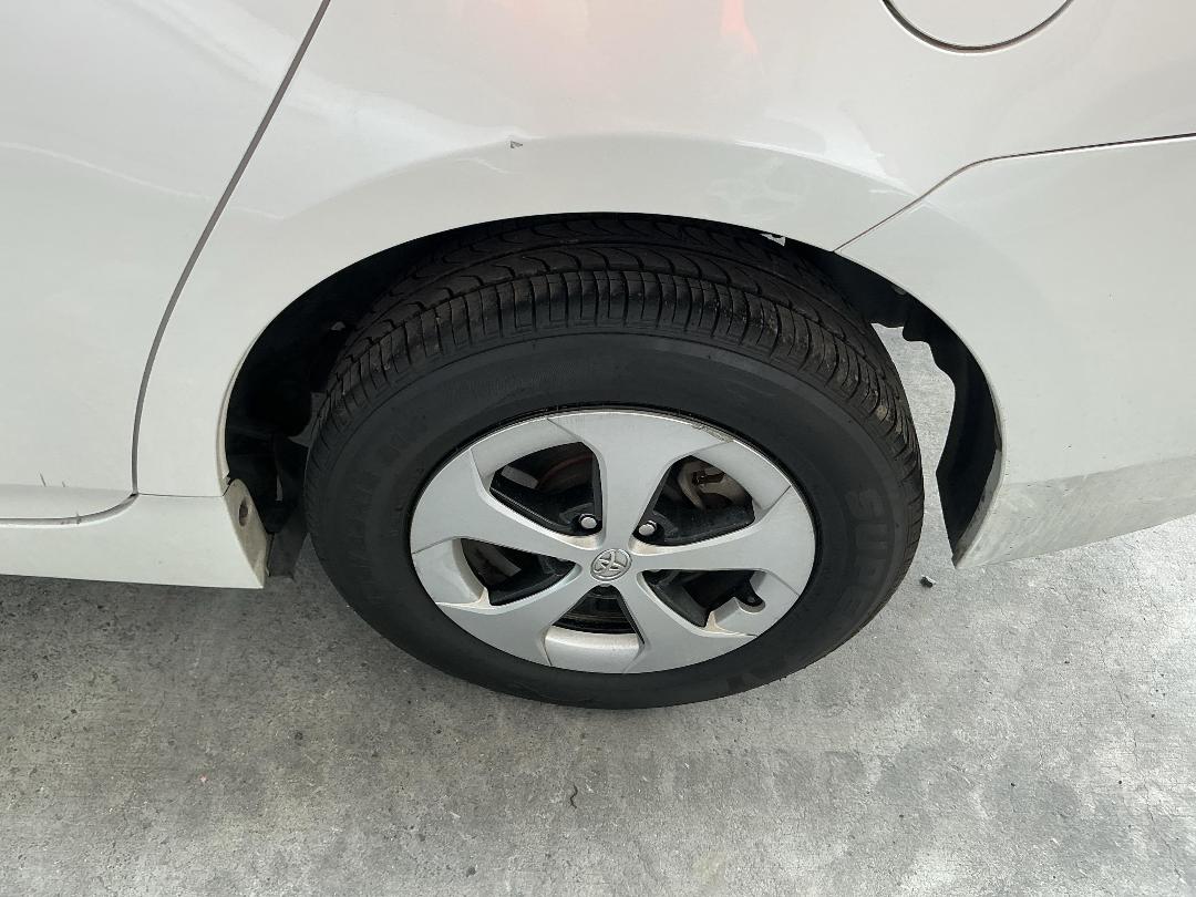 Photo '15' of Toyota Prius