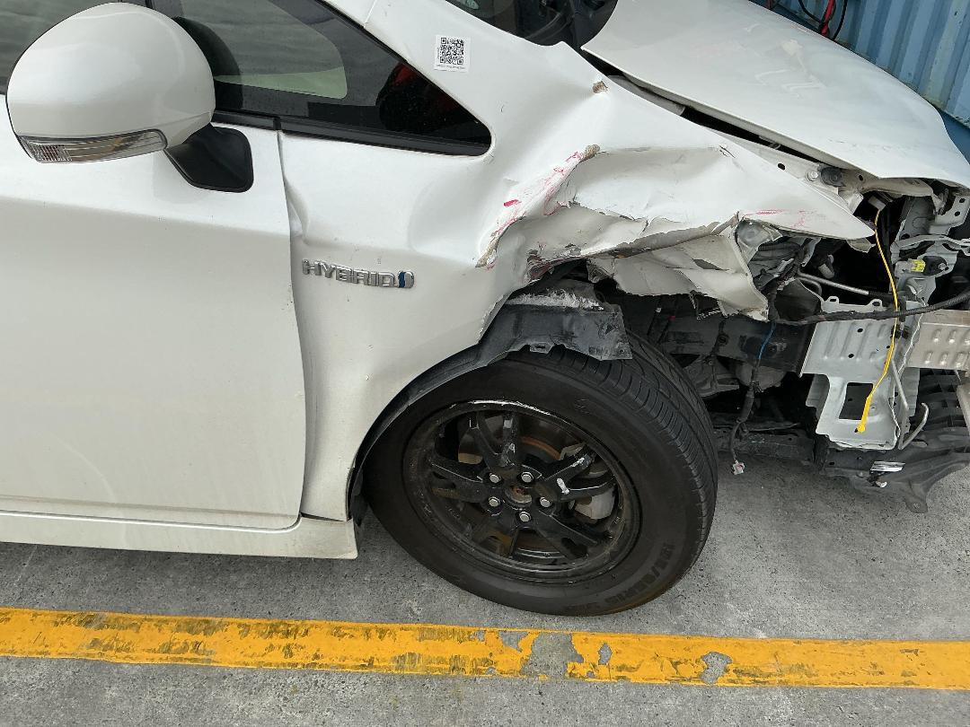 Photo '17' of Toyota Prius