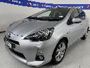 Thumbnail '4' of Toyota Prius C