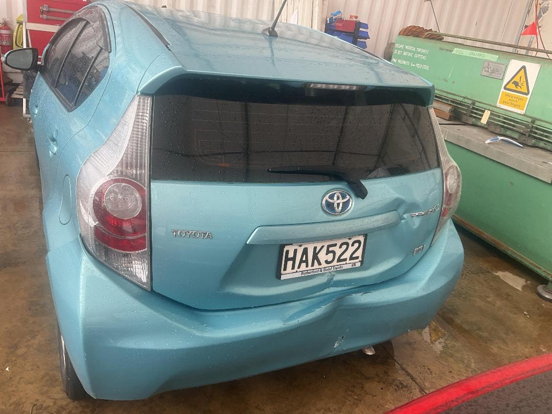 Photo '4' of Toyota Prius C Photo '4' of Toyota Prius C