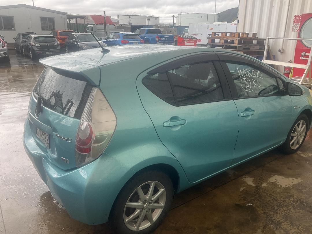 Photo '5' of Toyota Prius C Photo '5' of Toyota Prius C