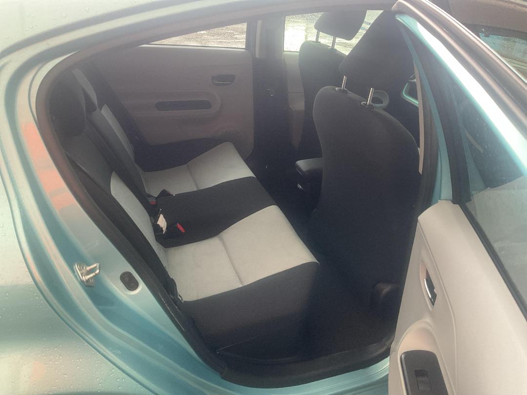 Photo '10' of Toyota Prius C Photo '10' of Toyota Prius C