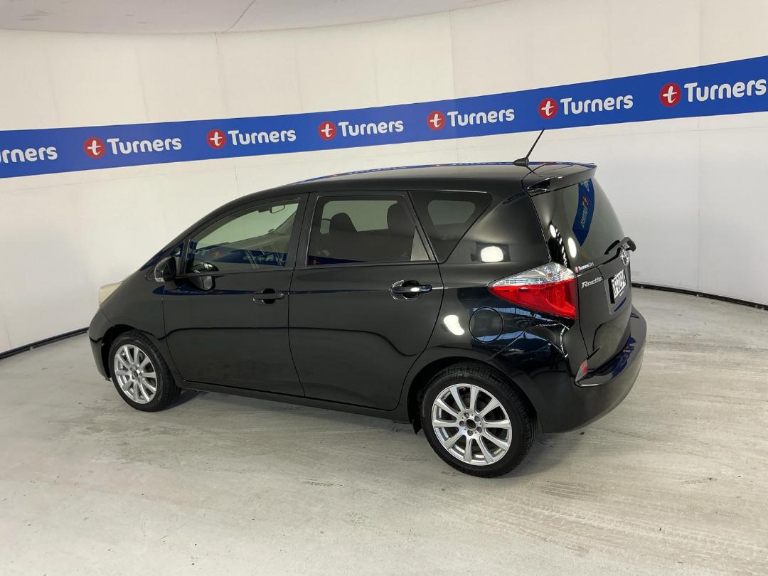 Photo '5' of Toyota Ractis