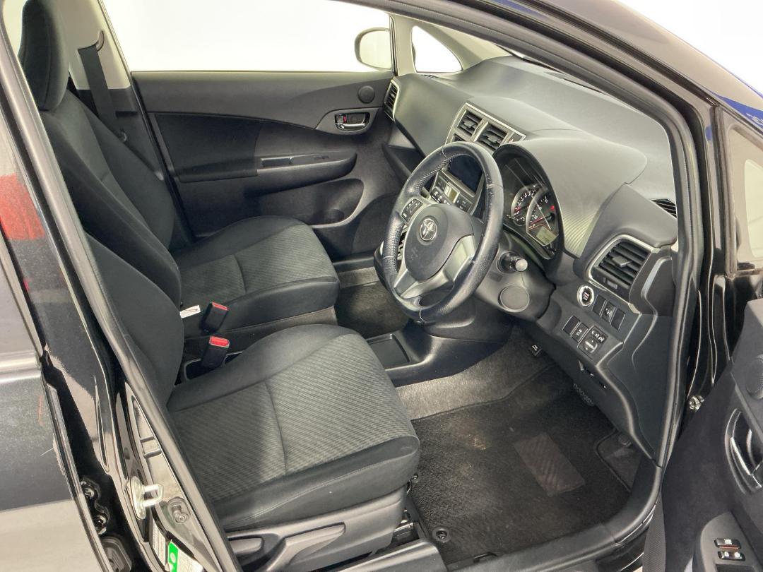 Photo '16' of Toyota Ractis