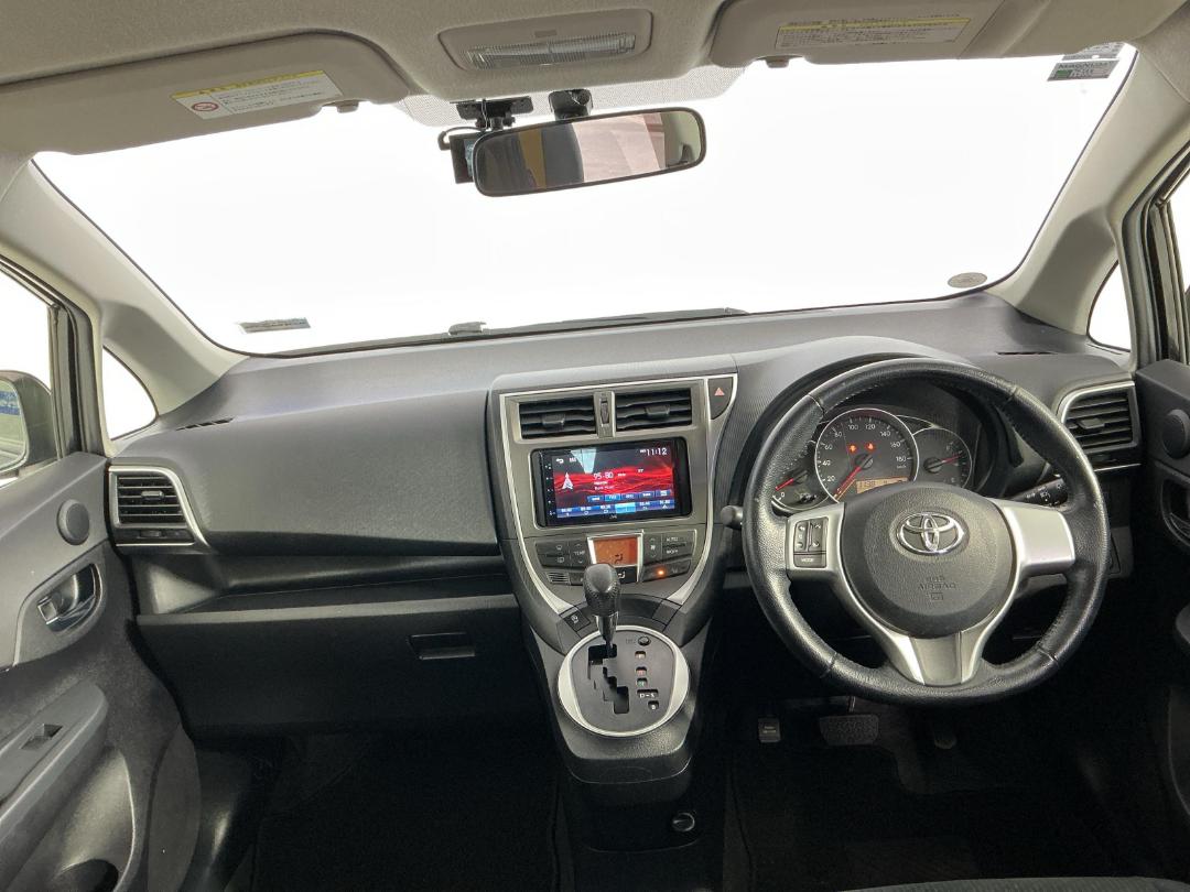 Photo '17' of Toyota Ractis