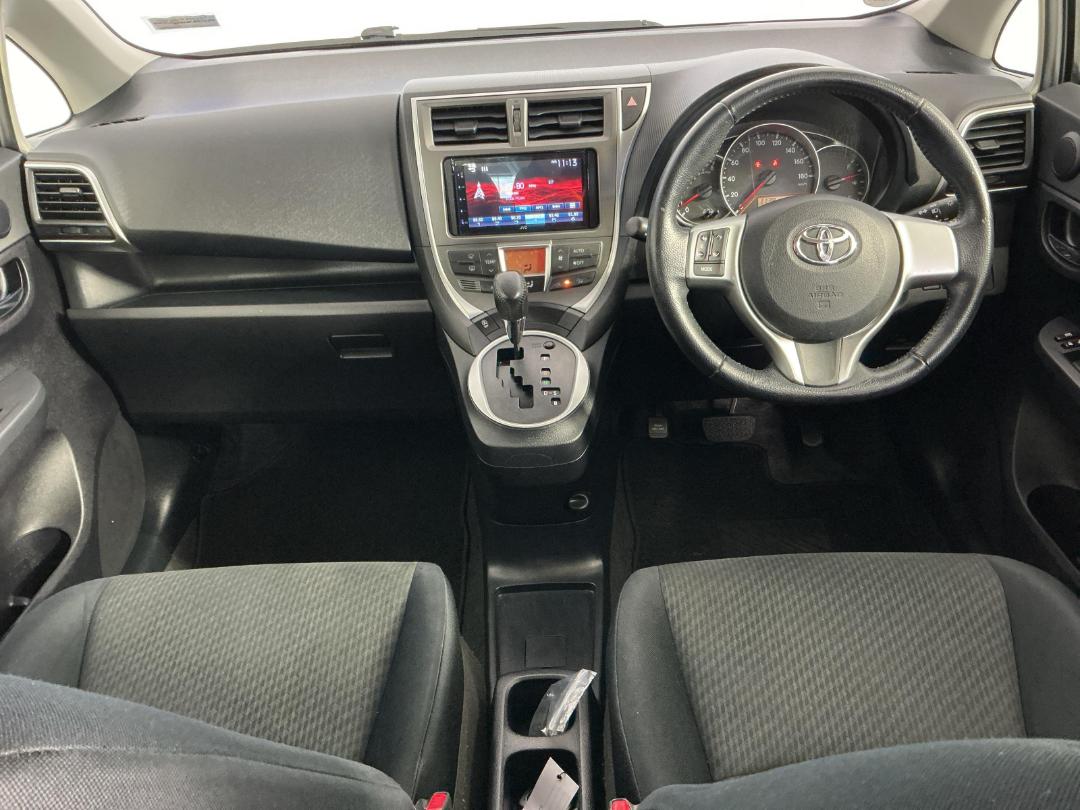 Photo '18' of Toyota Ractis