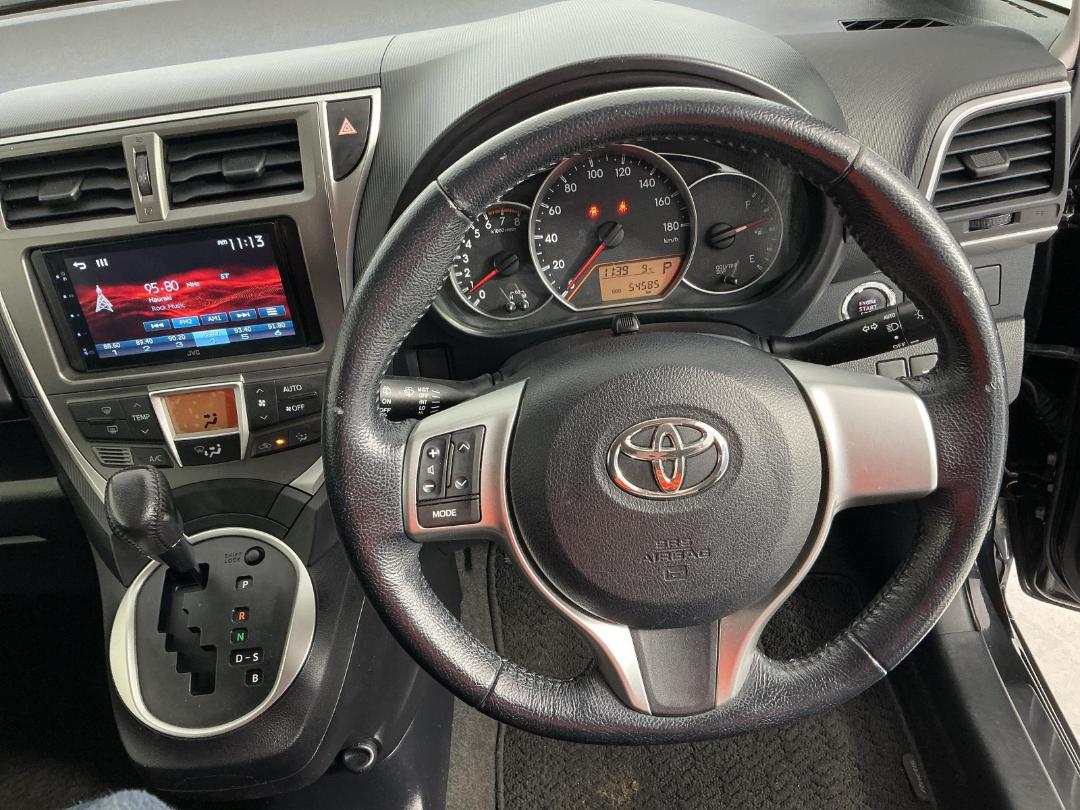 Photo '24' of Toyota Ractis