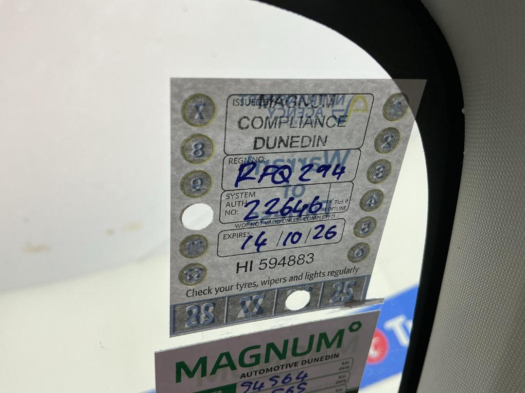 Photo '27' of Toyota Ractis