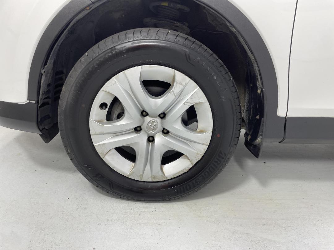 Photo '10' of Toyota Rav4