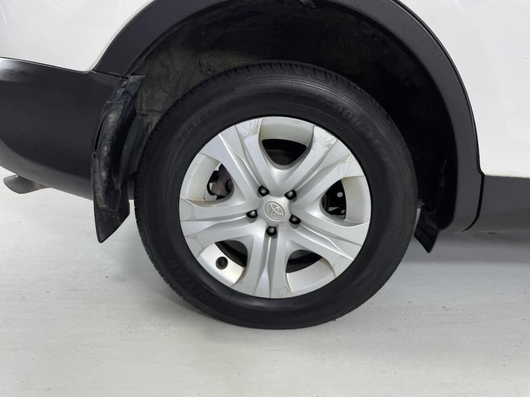 Photo '12' of Toyota Rav4