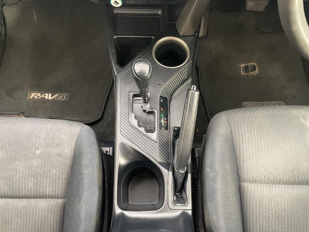 Photo '18' of Toyota Rav4 Photo '18' of Toyota Rav4