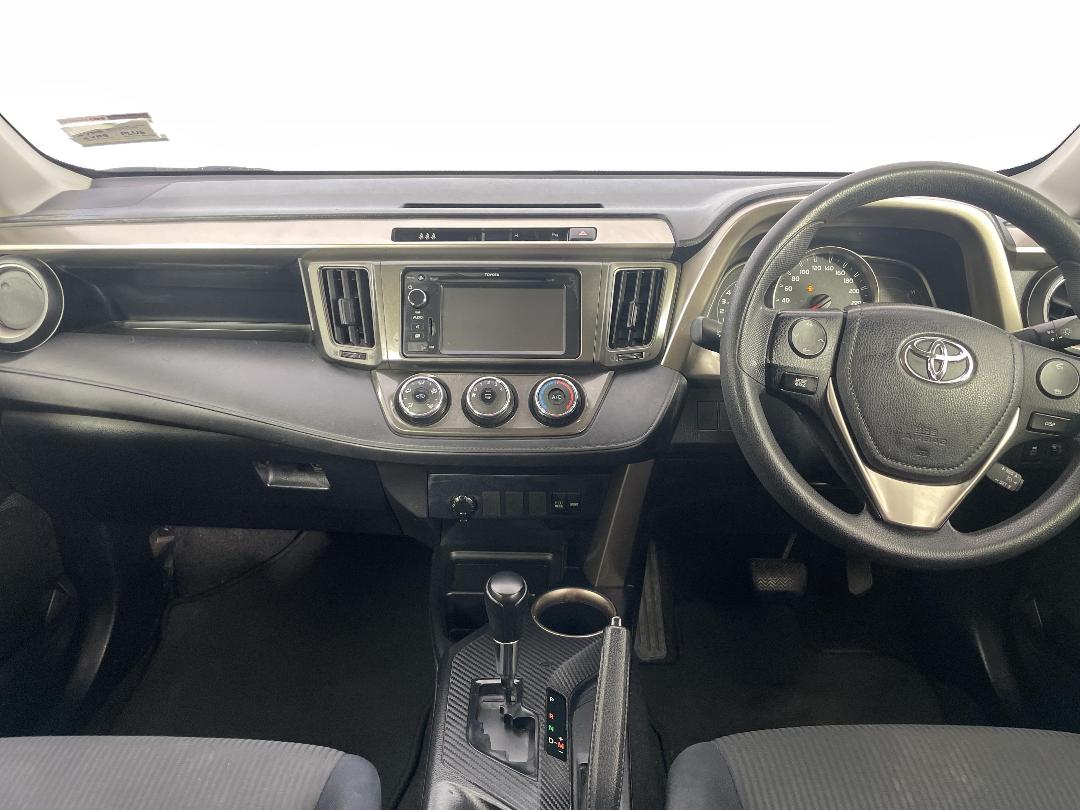 Photo '17' of Toyota Rav4 Photo '17' of Toyota Rav4