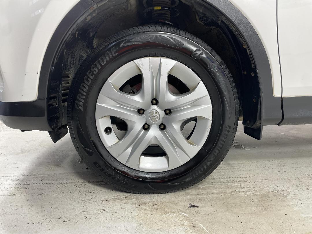 Photo '10' of Toyota Rav4 Photo '10' of Toyota Rav4