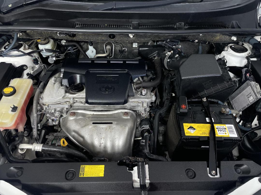 Photo '13' of Toyota Rav4