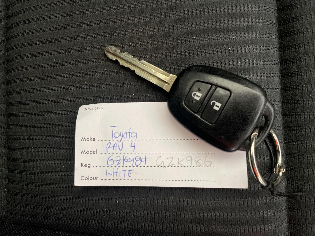 Photo '22' of Toyota Rav4