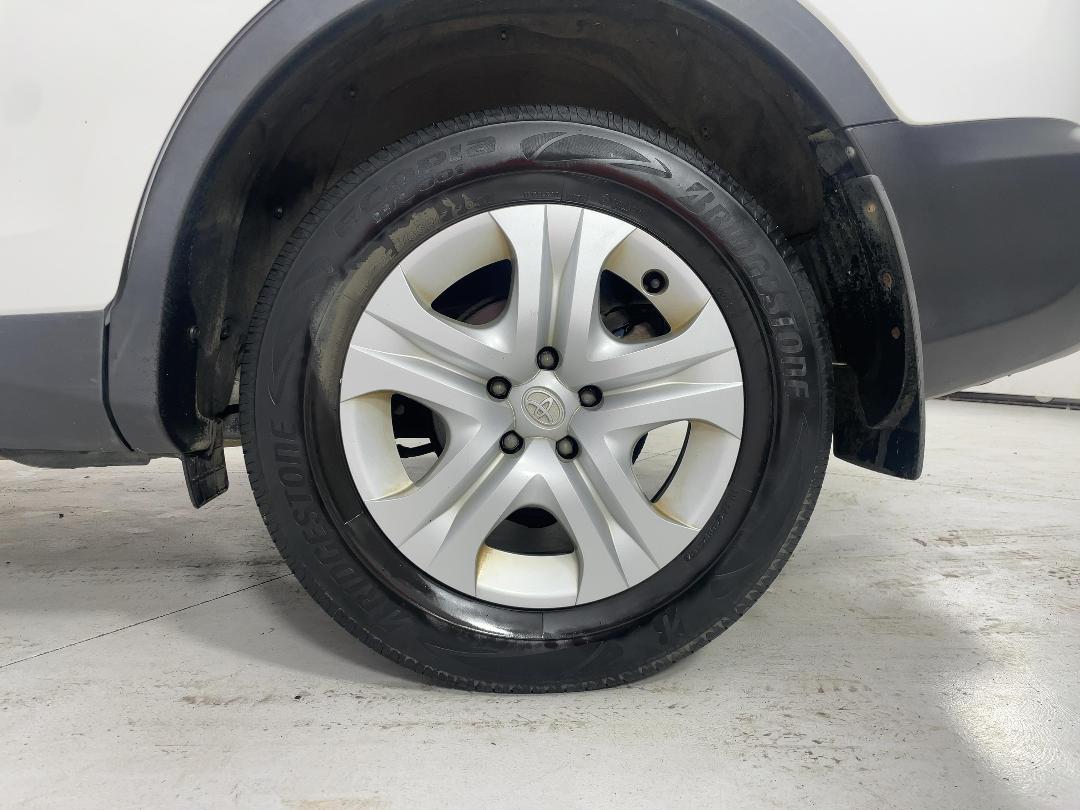 Photo '11' of Toyota Rav4