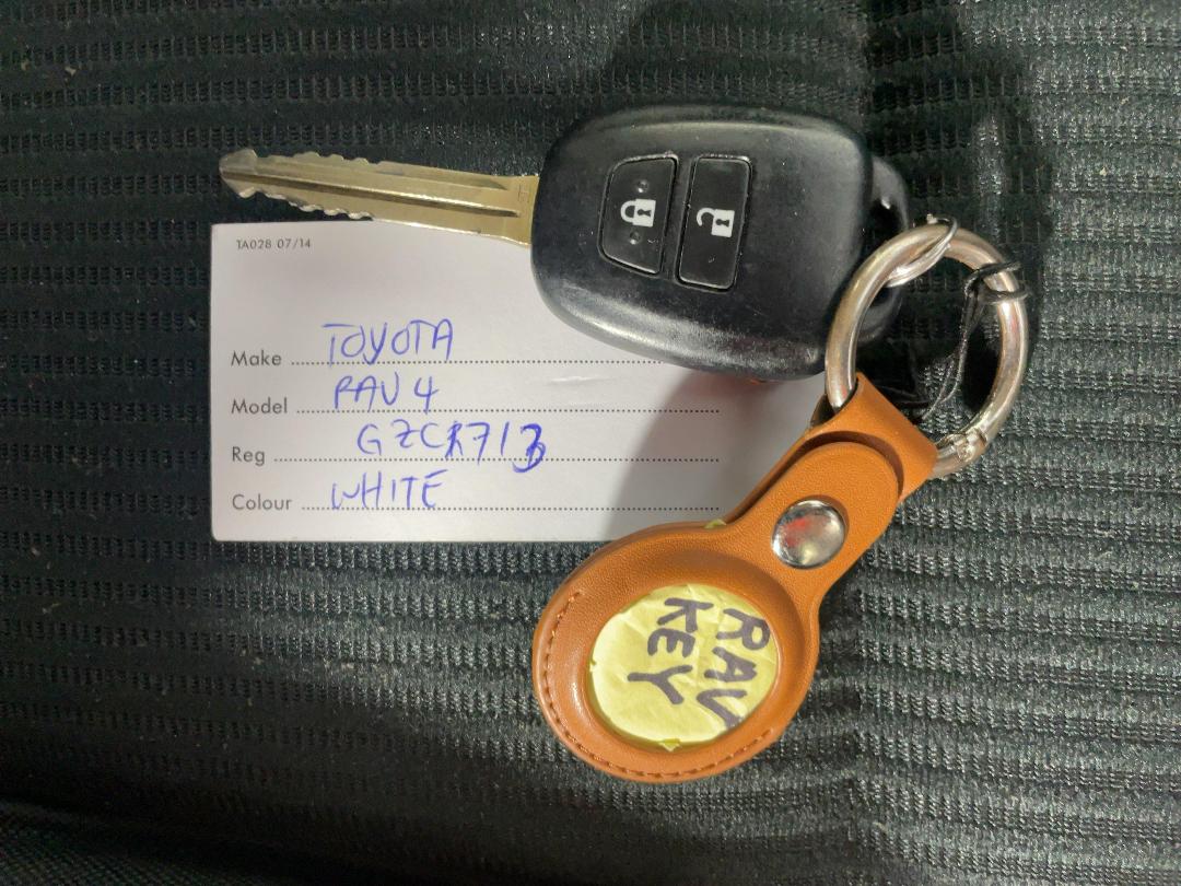 Photo '22' of Toyota Rav4