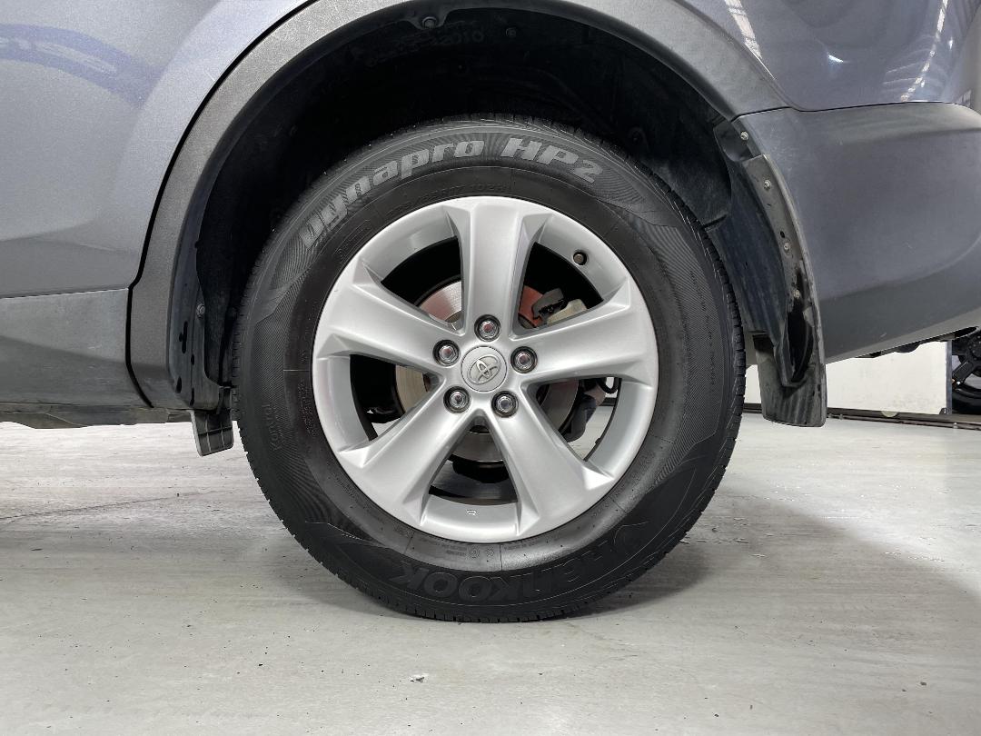 Photo '11' of Toyota Rav4 Photo '11' of Toyota Rav4