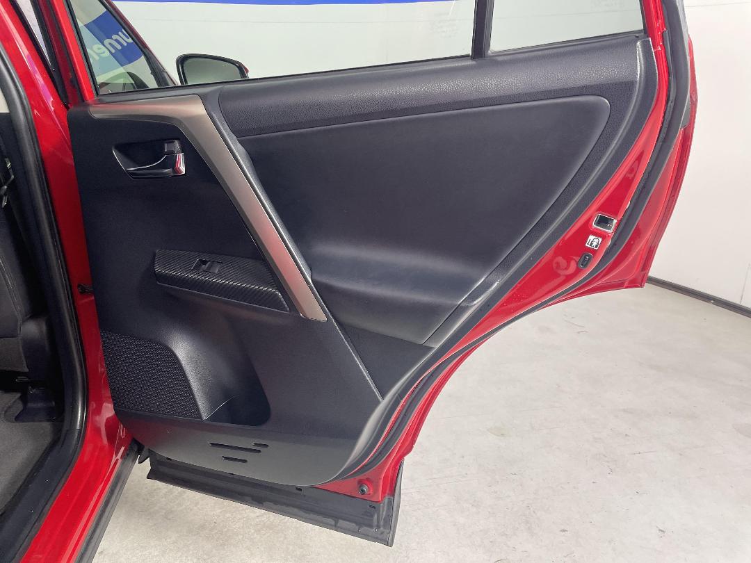 Photo '19' of Toyota Rav4 Photo '19' of Toyota Rav4