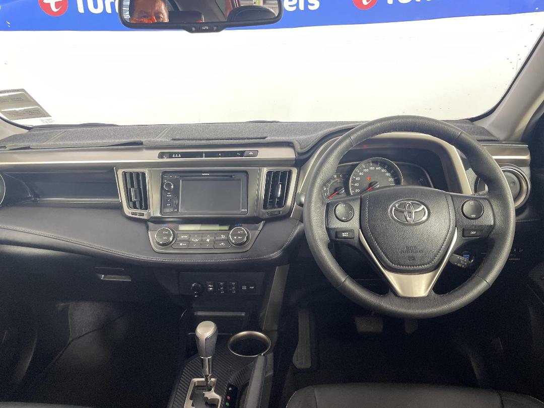 Photo '17' of Toyota Rav4 Photo '17' of Toyota Rav4