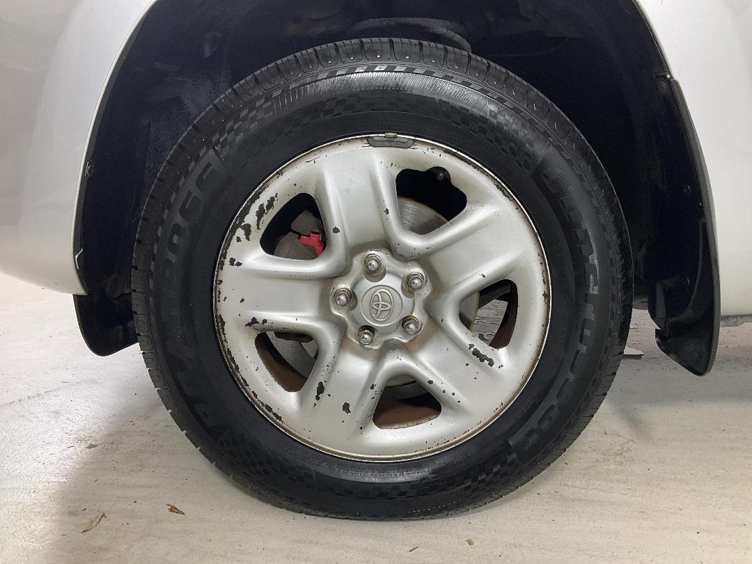 Photo '10' of Toyota Rav4 Photo '10' of Toyota Rav4