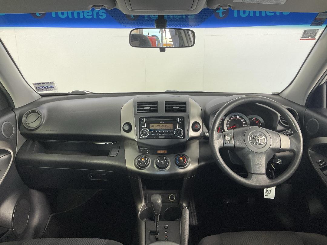 Photo '17' of Toyota Rav4 Photo '17' of Toyota Rav4