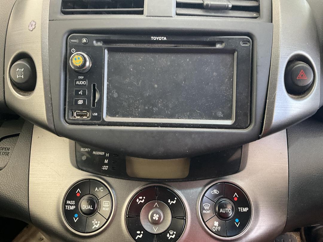 Photo '9' of Toyota Rav4 LTD Photo '9' of Toyota Rav4 LTD