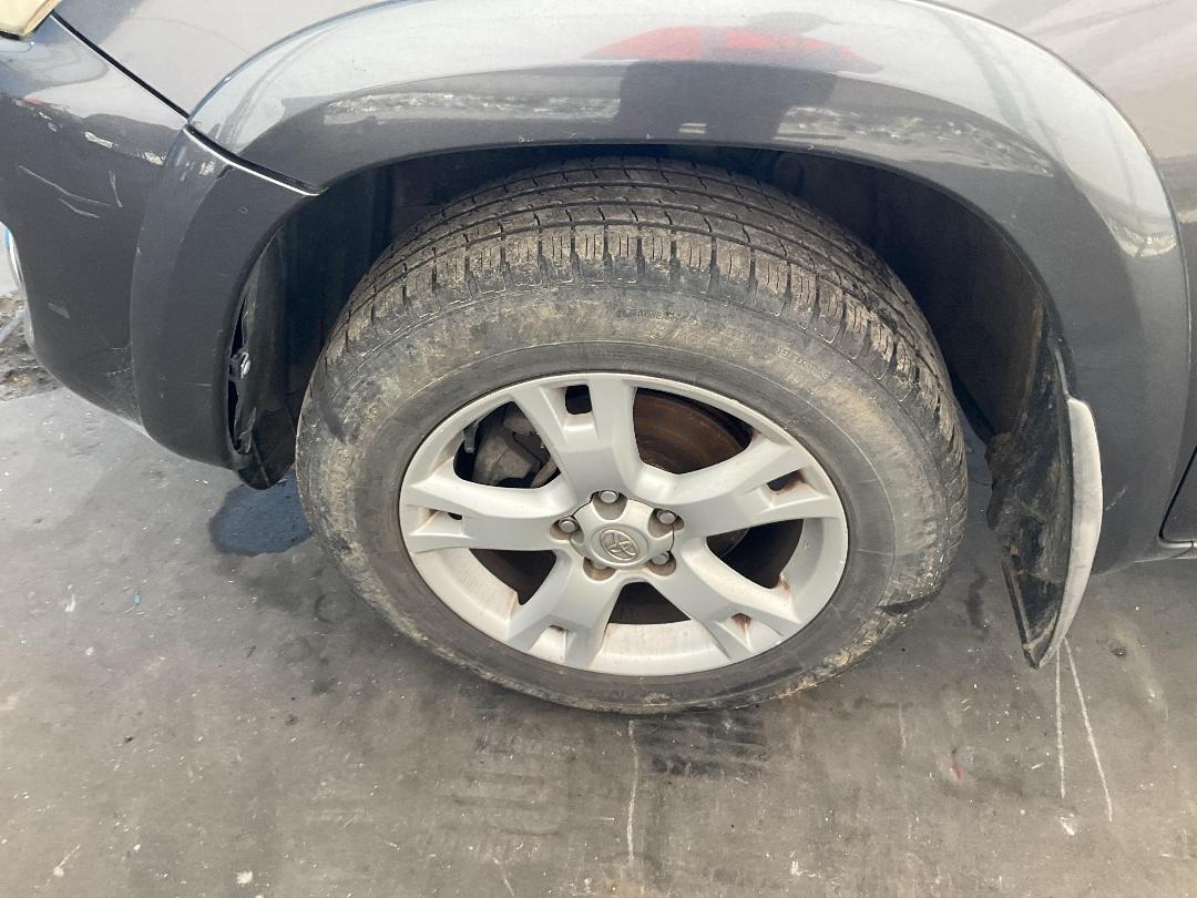 Photo '15' of Toyota Rav4 LTD Photo '15' of Toyota Rav4 LTD