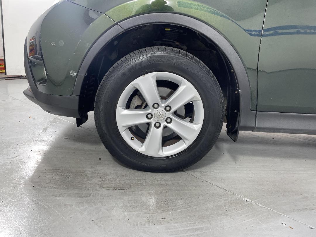 Photo '10' of Toyota Rav4