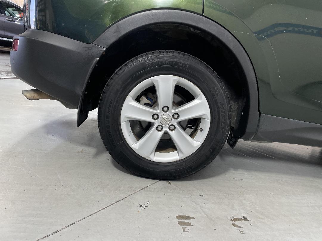 Photo '12' of Toyota Rav4