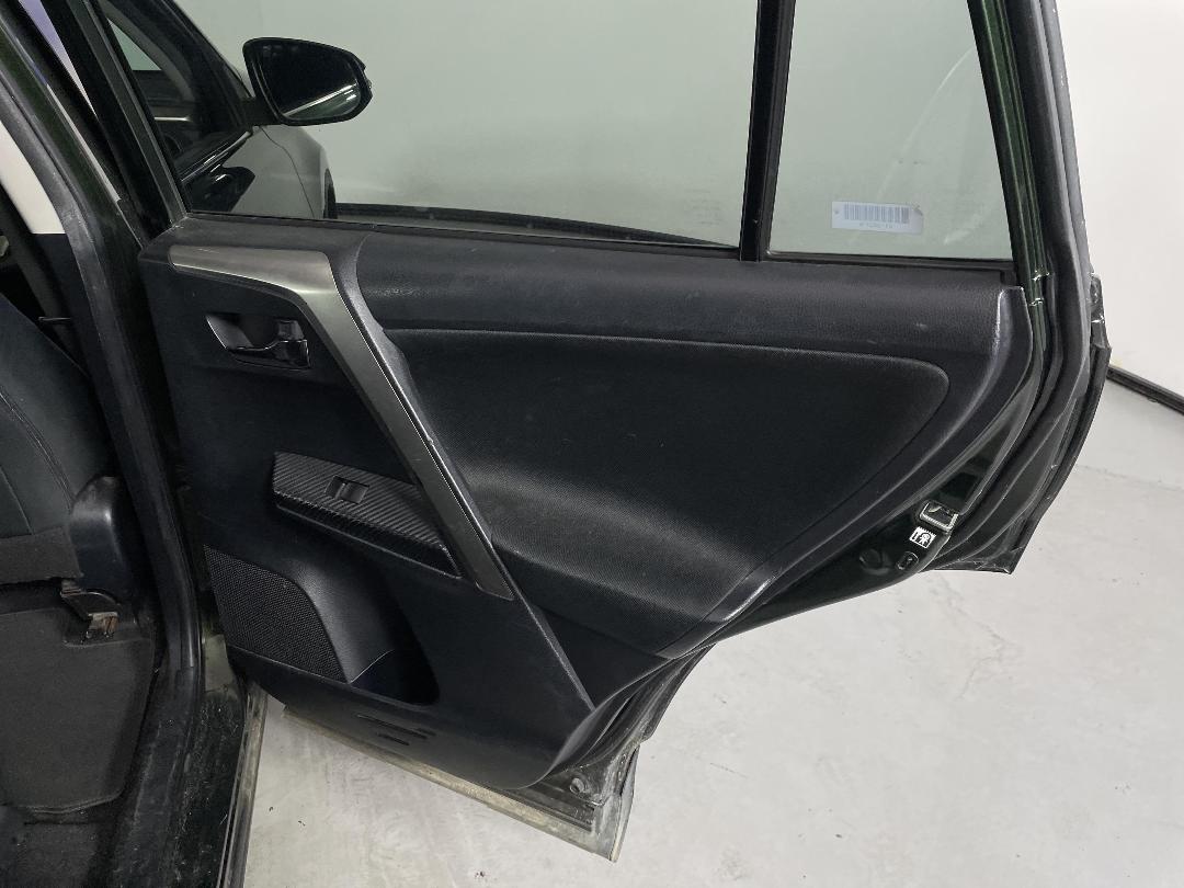 Photo '19' of Toyota Rav4