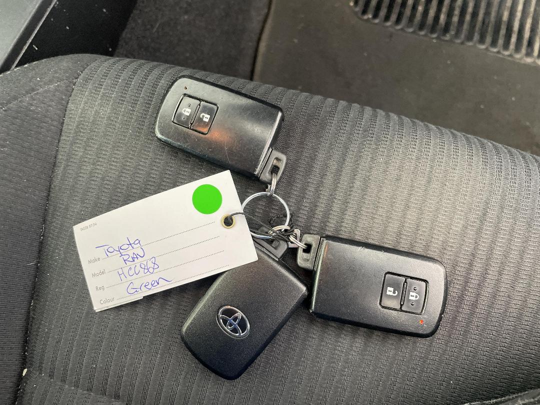 Photo '22' of Toyota Rav4