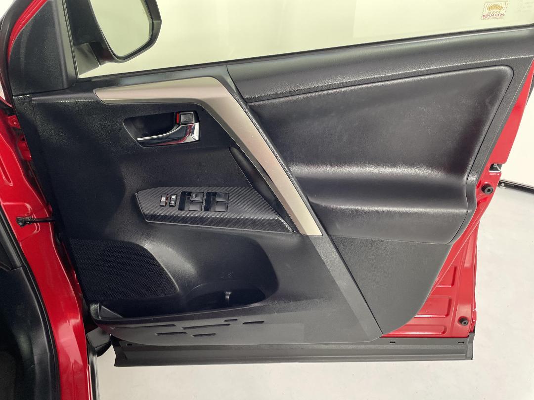 Photo '15' of Toyota Rav4 Photo '15' of Toyota Rav4