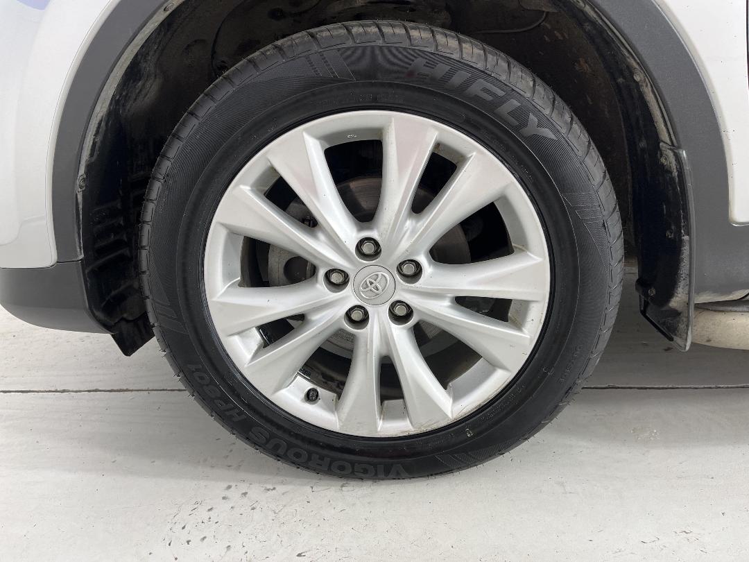 Photo '10' of Toyota Rav4 Photo '10' of Toyota Rav4