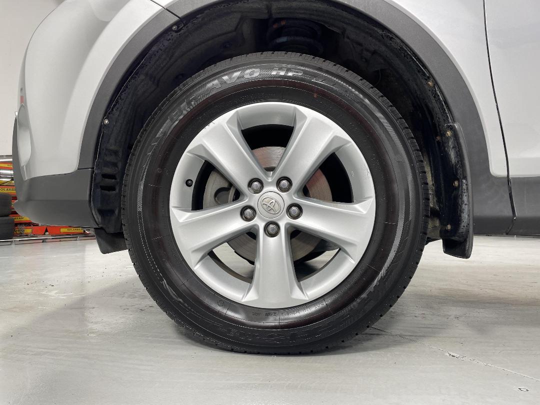 Photo '10' of Toyota Rav4 Photo '10' of Toyota Rav4